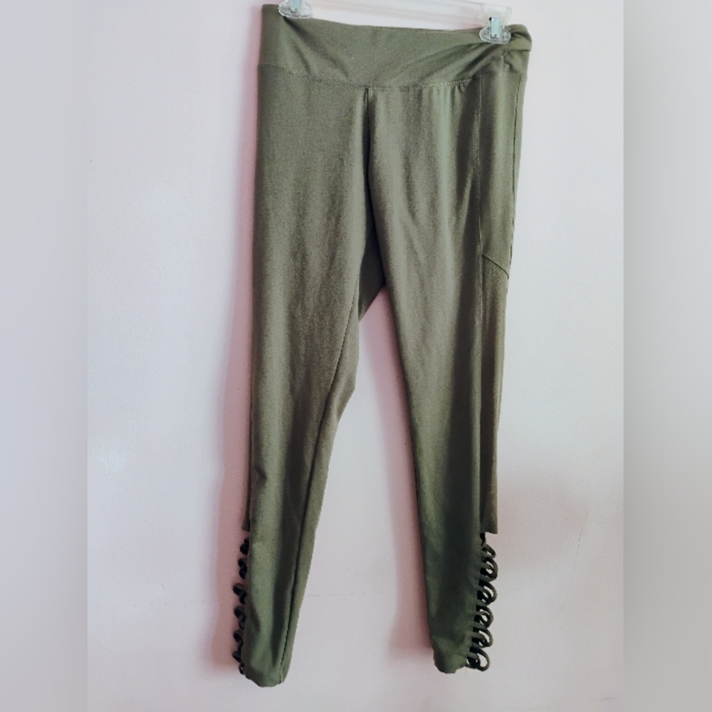 Balance Collection Women's Olive Light Green Mesh Criss Cross Leggings Medium - Picture 13 of 13